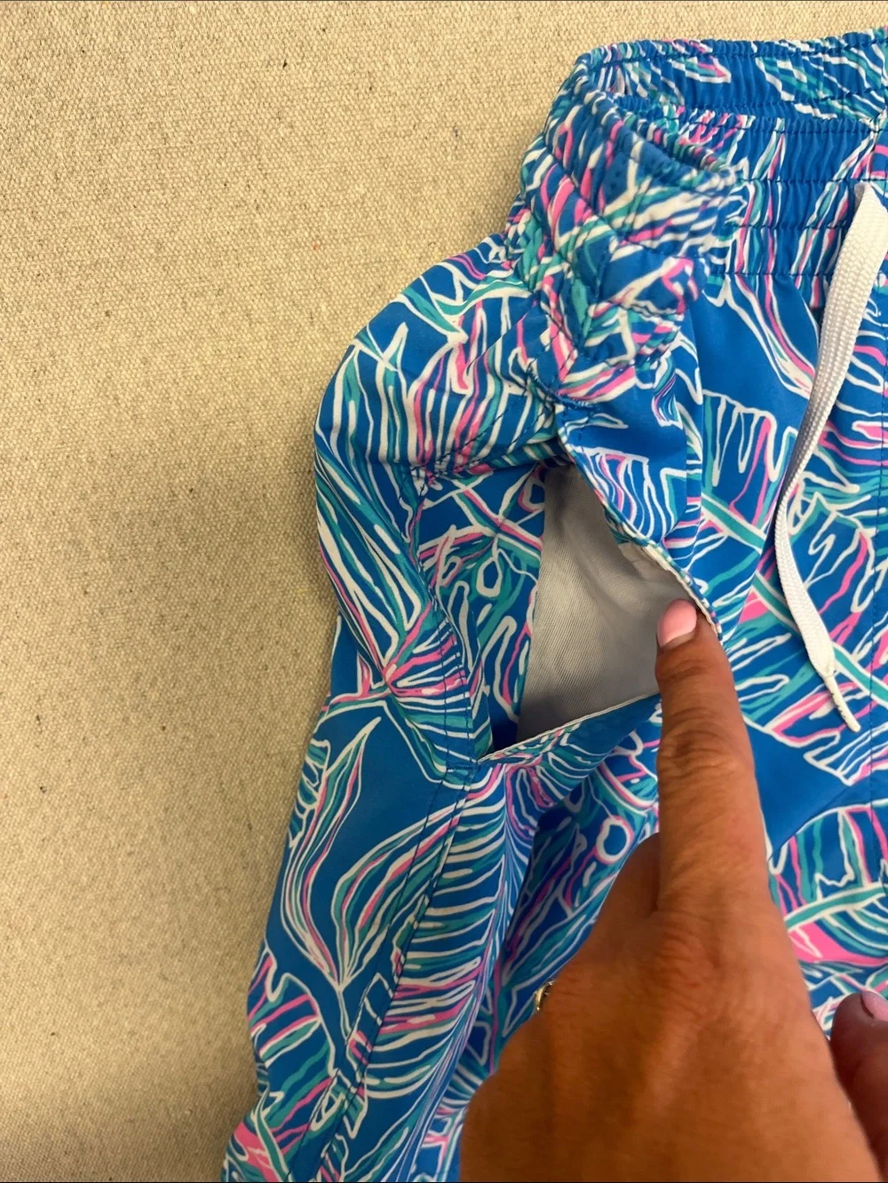 Chubbies Tropical Palm Print Swim Trunks Shorts Mens Large Blue